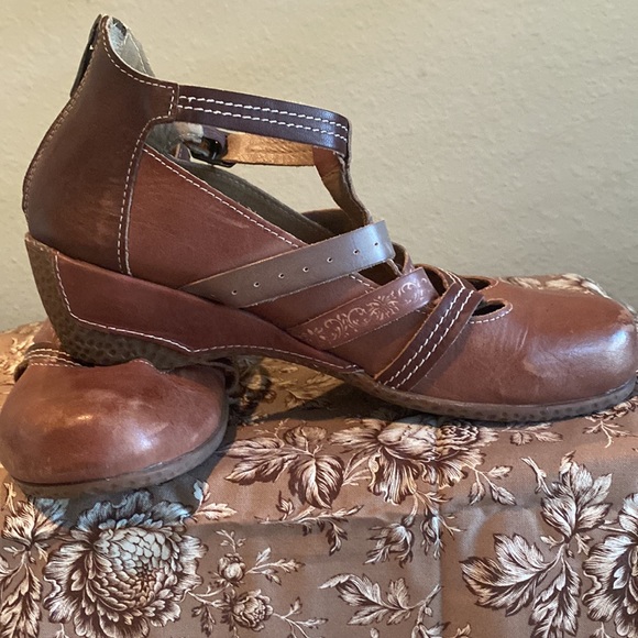 L’Artiste Spring Step, size 8.5, never worn - Picture 6 of 11